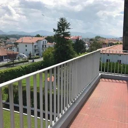 Apartmán Duplex De Caractere 4 Avec Balcon, Pres Du Centre Et Des Commerces, Parking Inclus - Fr-1-4-526 Saint-Jean-de-Luz